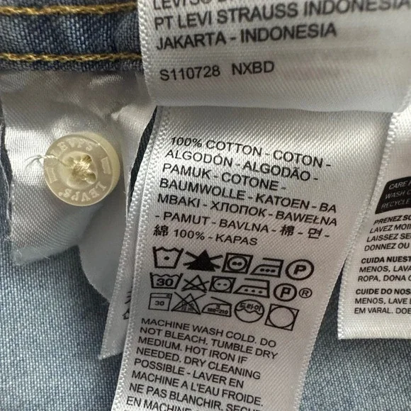 Levi's Mens Large Long Sleeve Denim Western Shirt Light Wash Pearl Snap Buttons - Picture 8 of 9